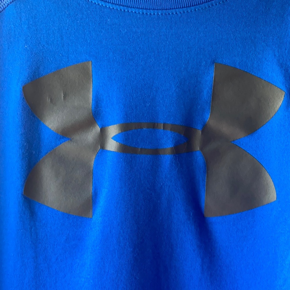 Under Armour Tshirt